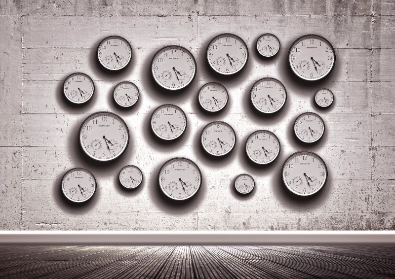stockvault-clocks-in-the-wall---time-concept178068
